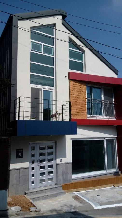 Ri-In Mokpo Guesthouse Екстер'єр фото