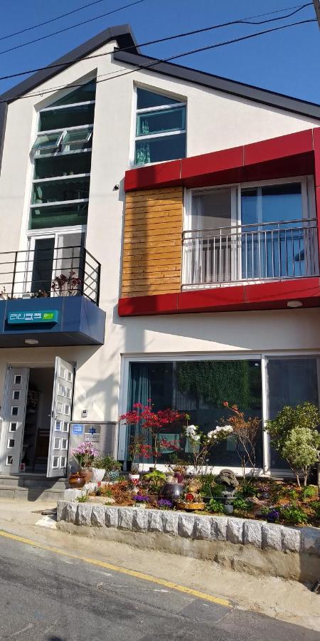 Ri-In Mokpo Guesthouse Екстер'єр фото
